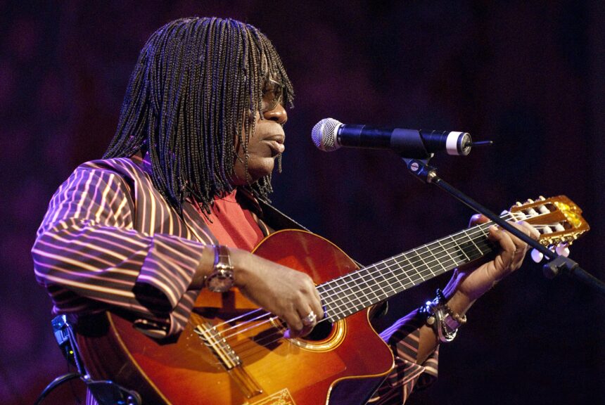 Milton Nascimento será homenageado com mural de 1.600 metros quadrados no Centro