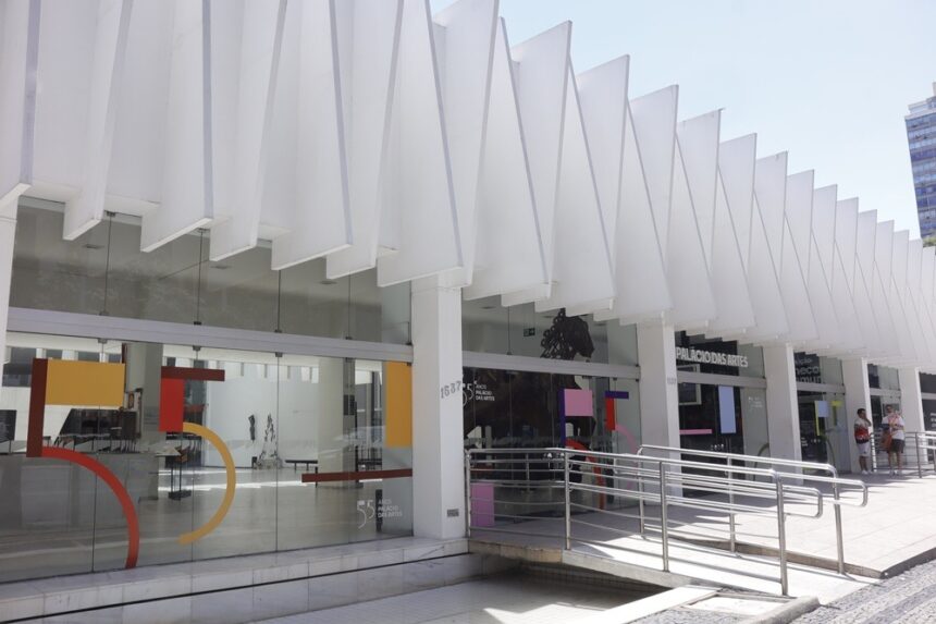 CEFART, da Fundação Clóvis Salgado, oferece 487 vagas gratuitas para cursos de formação artística com início em fevereiro de 2027