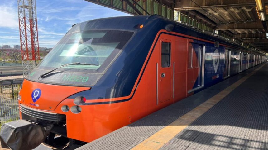 Passageiros do metrô de BH terão intervalos de até 24 minutos entre os trens após as 20h nesta semana devido às obras na Linha 1