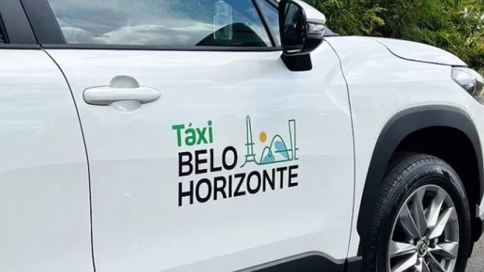 Táxis de BH, Confins e Lagoa Santa ganham integração e faixas do Move