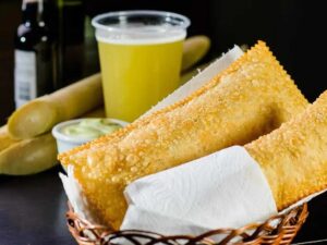 Pastel com caldo de cana em Belo Horizonte