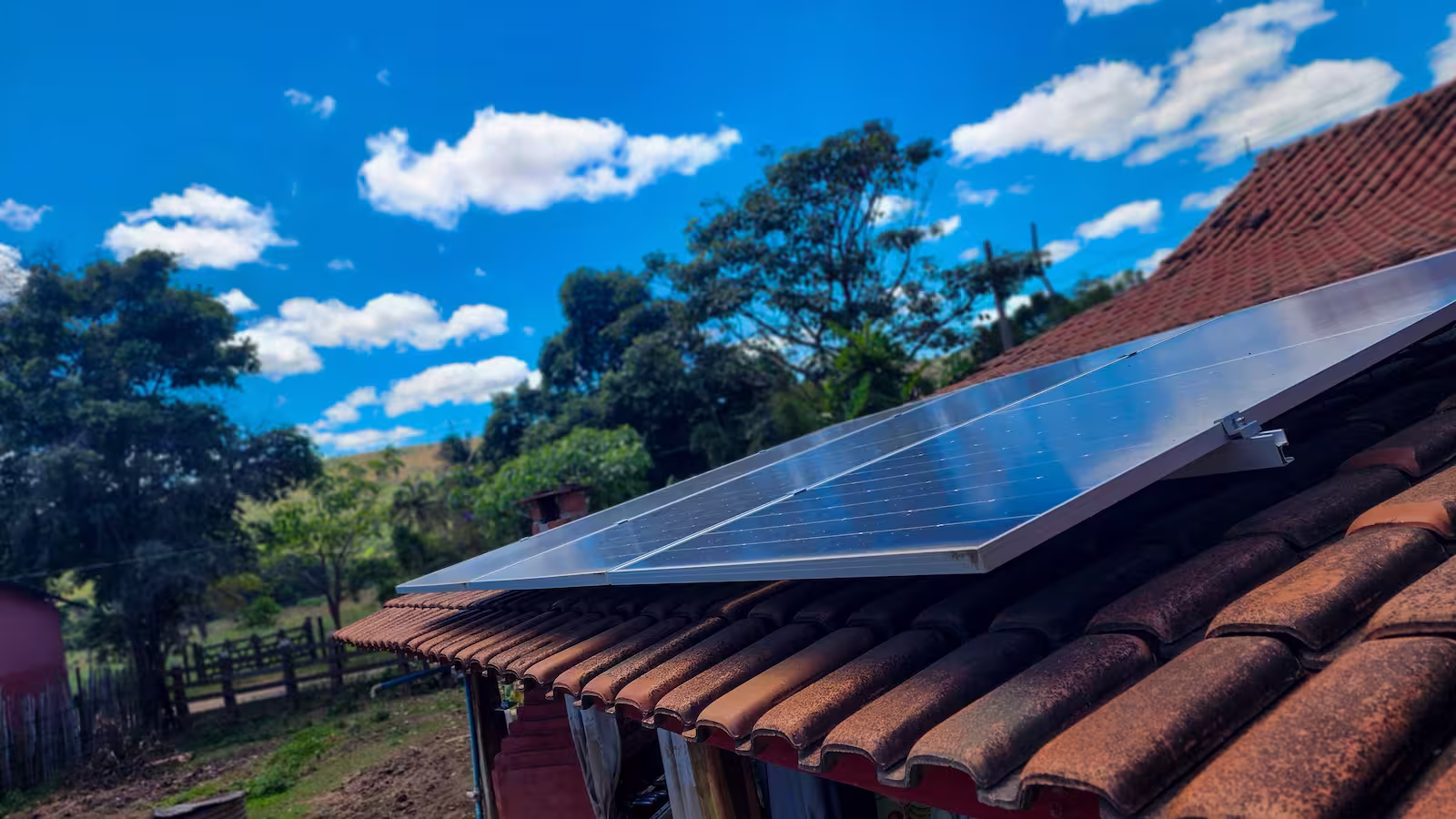 Produtores rurais atingidos podem se inscrever para receber energia solar